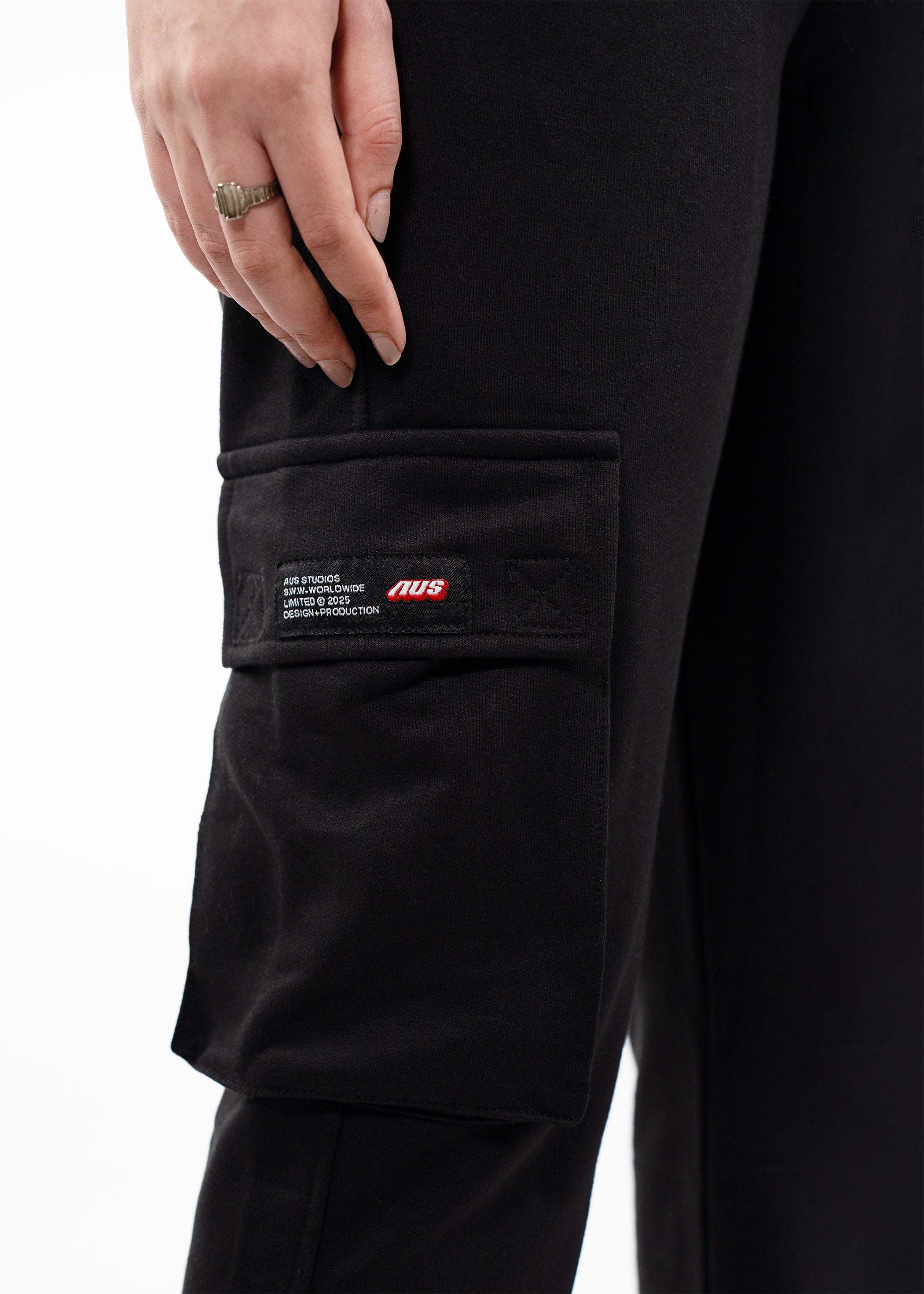 Core Utility Cargo | Black